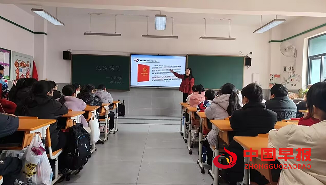 1735882727278552.png 6班级讲座.png