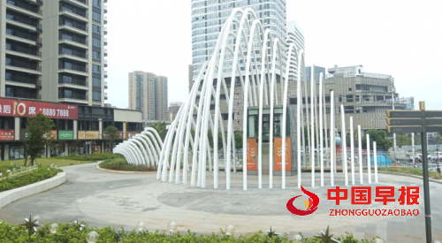 亚洲最大不锈钢灯光雕塑星环雕塑亮相长沙(图2) 亚洲最大不锈钢灯光雕塑星环雕塑亮相长沙(图2)