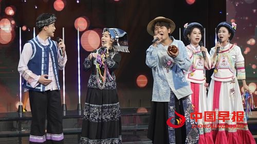 布依族音乐人龙智祥参加《新歌来啦》录制(图4) 布依族音乐人龙智祥参加《新歌来啦》录制(图4)