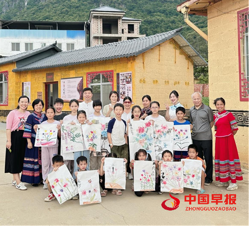 美育微光点亮乡村：艺术公益基地在广西覃签屯揭牌，助力留守儿童描绘人生彩虹(图10)